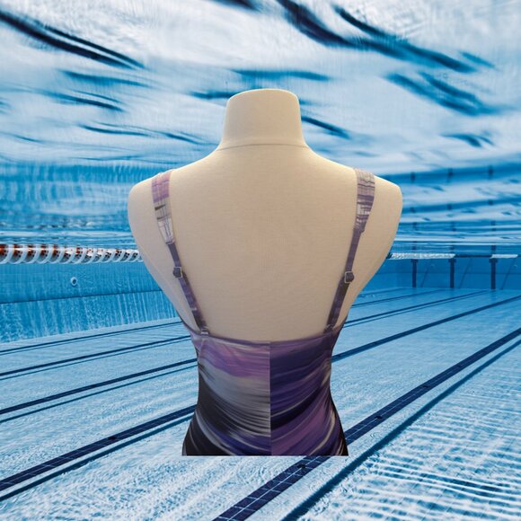 🌊☀️ Speedo Ultraviolet One-Piece Swimsuit – Adjustable Straps 💜✨ - Picture 5 of 8